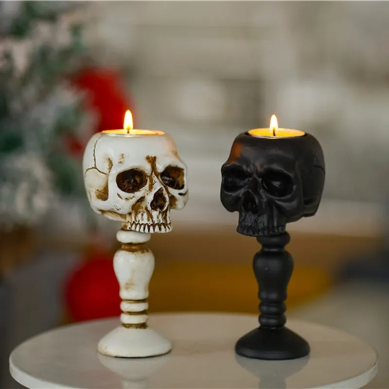Photophore Halloween Tête de Mort Résine Photophore Halloween têtes de morts blanc et noir table ronde