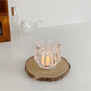 Petit Photophore en Verre Fleur sur sous plat en bois
